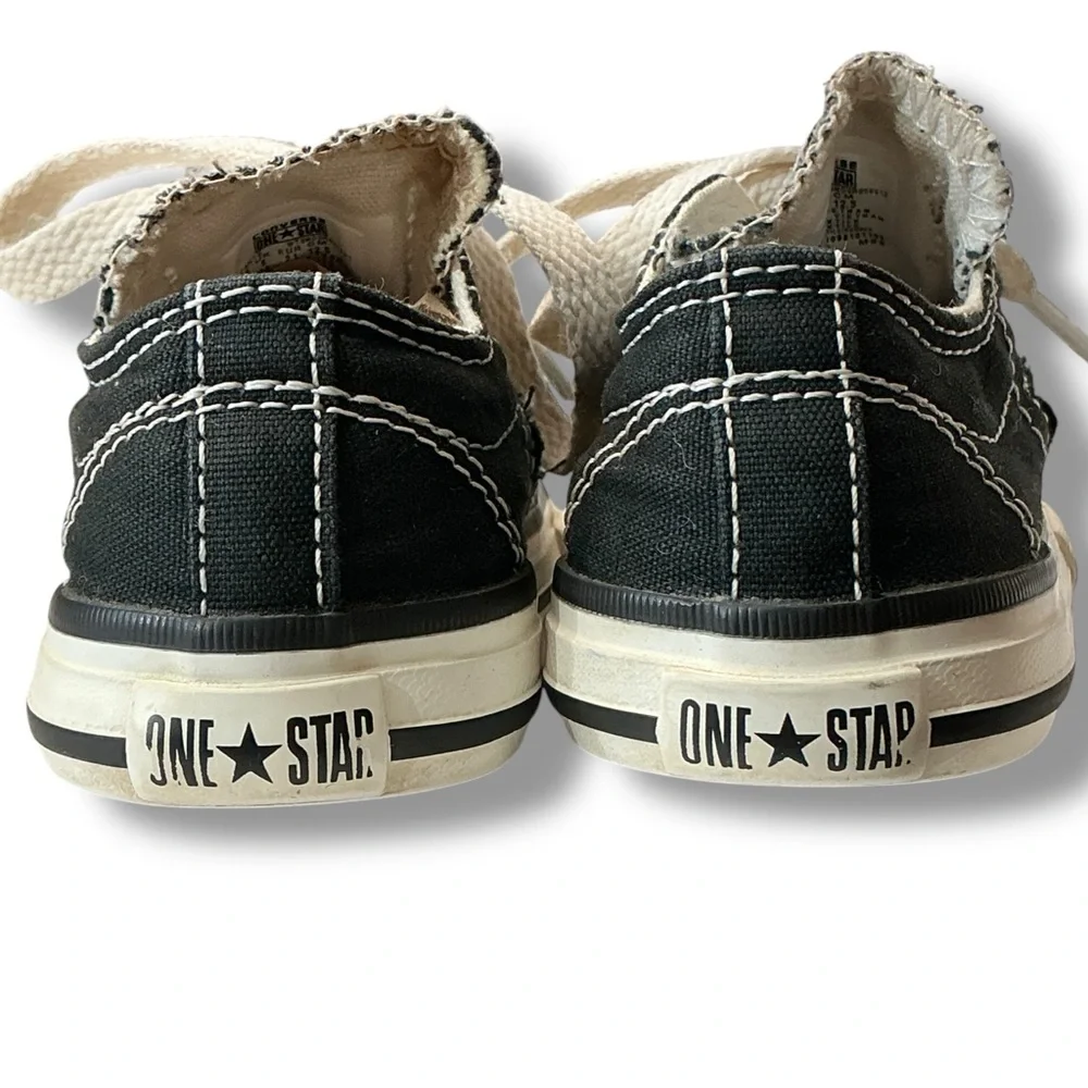 Converse Kids Black and White Star Sneakers Infants Size 5